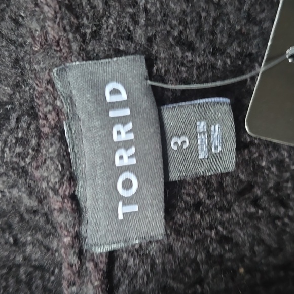 Torrid Raglan Hoodie Sweater - Embroidered Star Black NWT NEW 3x pocket - Picture 12 of 15